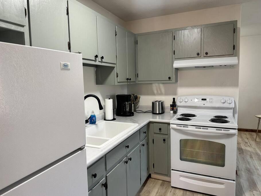 Capital Suite On 6Th Street - King Bed / Downtown! Springfield Exteriér fotografie