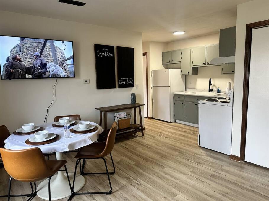 Capital Suite On 6Th Street - King Bed / Downtown! Springfield Exteriér fotografie