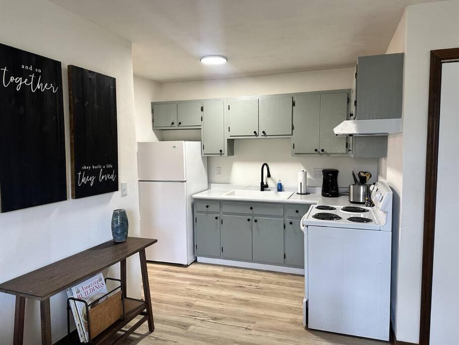 Capital Suite On 6Th Street - King Bed / Downtown! Springfield Exteriér fotografie