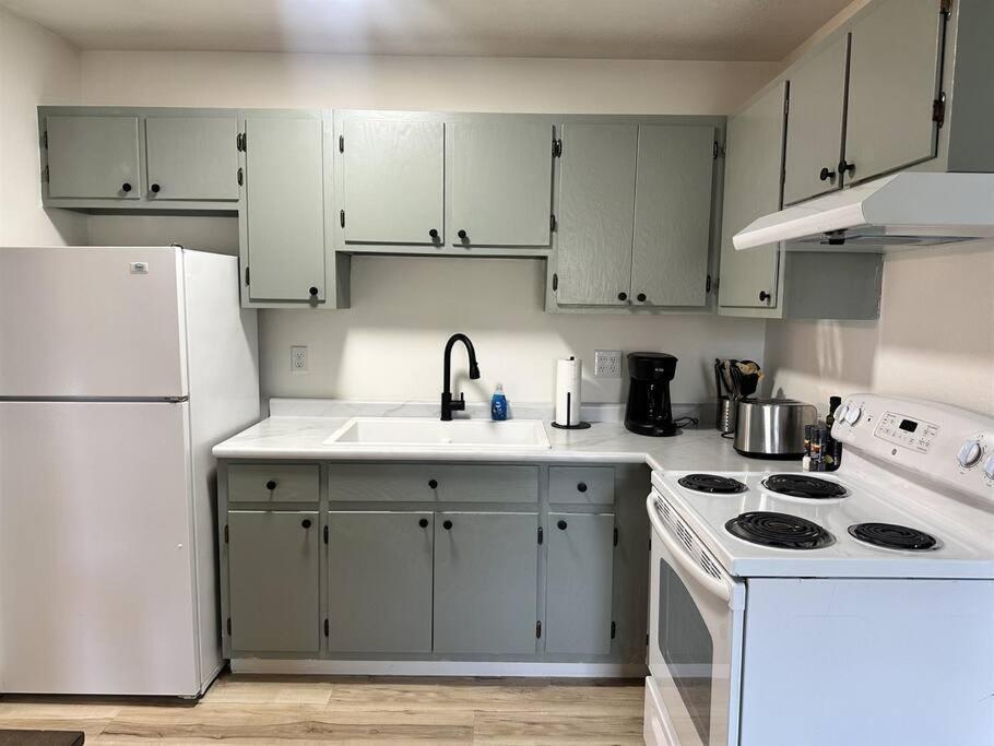 Capital Suite On 6Th Street - King Bed / Downtown! Springfield Exteriér fotografie