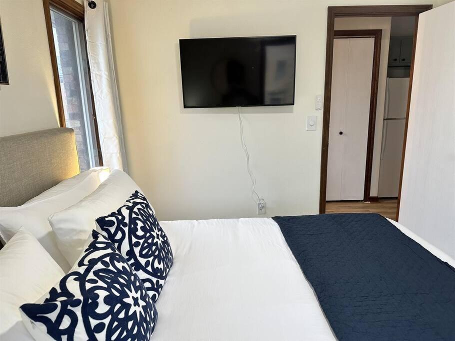 Capital Suite On 6Th Street - King Bed / Downtown! Springfield Exteriér fotografie