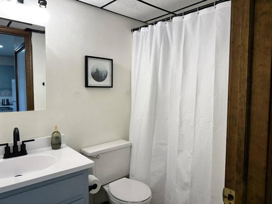 Capital Suite On 6Th Street - King Bed / Downtown! Springfield Exteriér fotografie